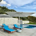 Panorama - Private Swimming Pool & Parking 别墅 *