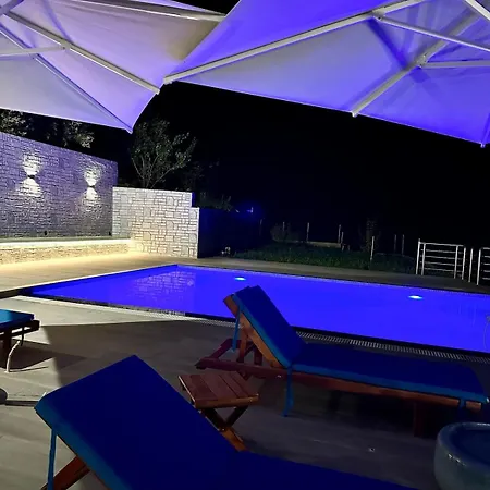 빌라 Panorama - Private Swimming Pool & Parking