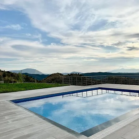 Panorama - Private Swimming Pool & Parking Sarandë