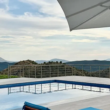 빌라 Panorama - Private Swimming Pool & Parking Sarandë