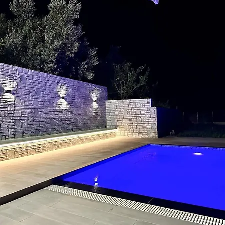 Panorama - Private Swimming Pool & Parking 빌라 *