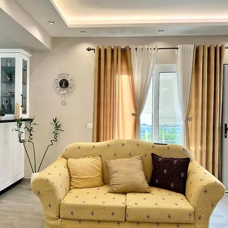 Panorama - Private Swimming Pool & Parking *