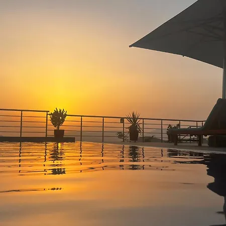 Panorama - Private Swimming Pool & Parking